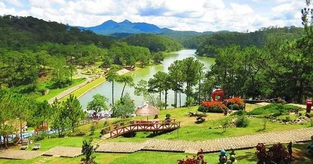Top 10 Bài văn thuyết minh về Đà Lạt lớp 8 hay nhất – Review & Đặt Chỗ 2026