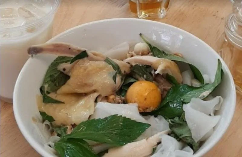 Bánh Ướt Lòng Gà 18 tại Đà Lạt