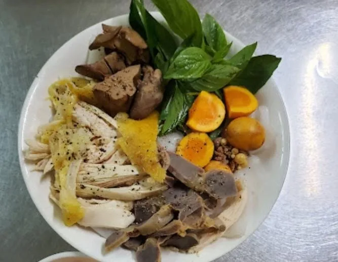 Bánh Ướt Lòng Gà Liên tại Đà Lạt