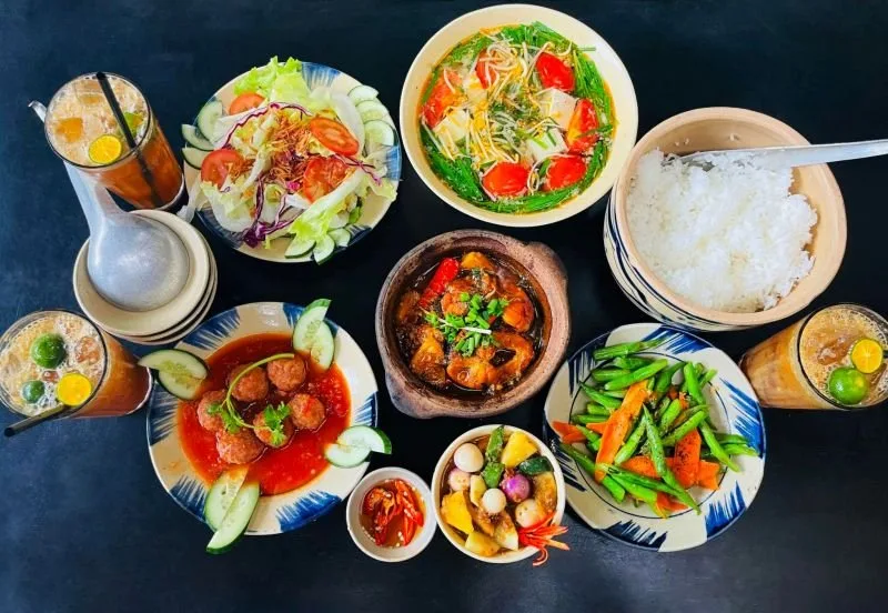 Tiệm Cơm Hồi Nớ tại Đà Lạt