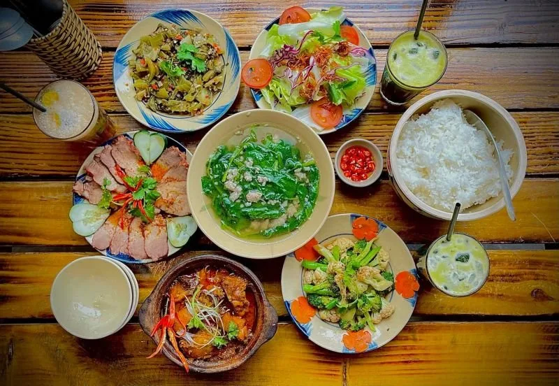 Tiệm Cơm Hồi Nớ tại Đà Lạt
