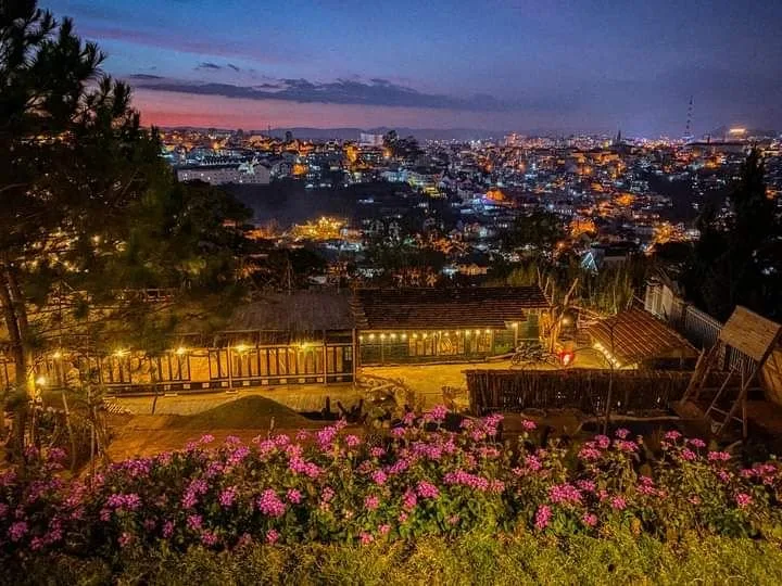 Cơn mưa Đà Lạt tại Đà Lạt