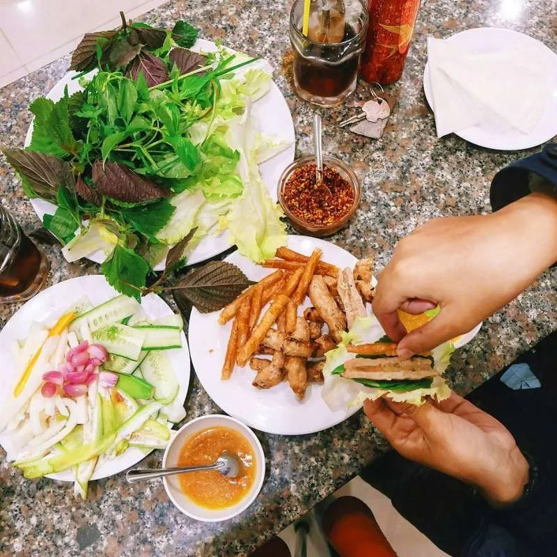 Top 11 Quán ăn vặt ngon nhất tại Đà Lạt – Review & Đặt Chỗ 2026
