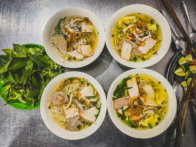Hoàng Hải - Hủ Tiếu, Mì Hoành Thánh & Miến Gà tại Đà Lạt