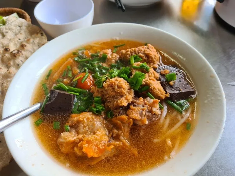 Mì Quảng Bà Lòn tại Đà Lạt