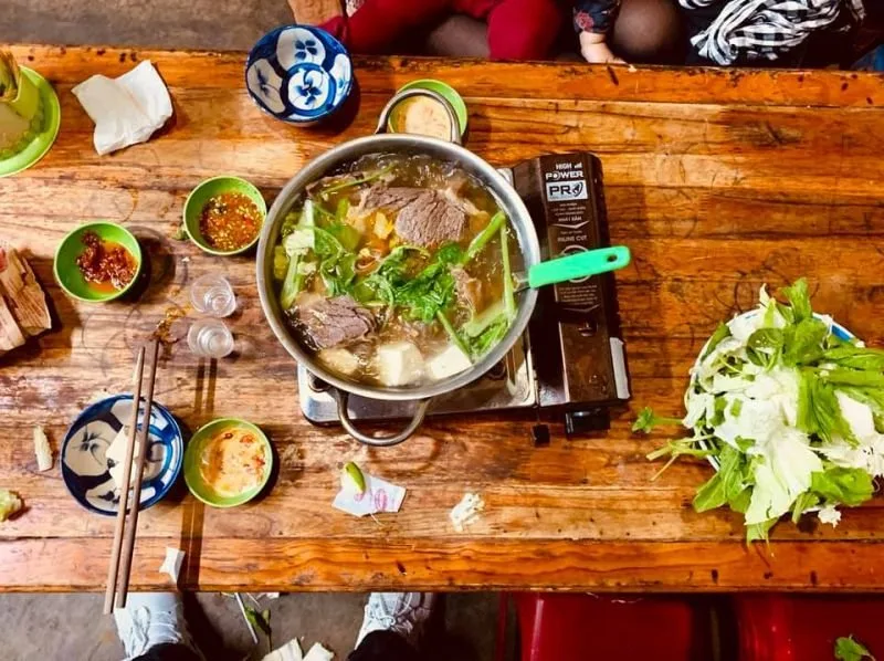 Lẩu Bò Quán Gỗ tại Đà Lạt