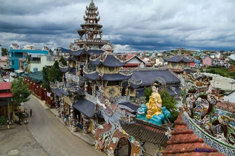 Chùa Linh Phước tại Đà Lạt