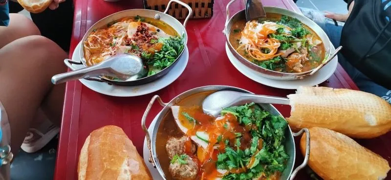 Bánh Mì Xíu Mại 21 tại Đà Lạt