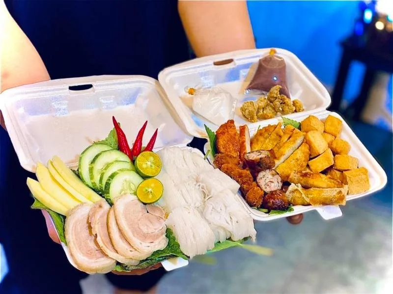 Bún đậu cô Oanh tại Đà Lạt