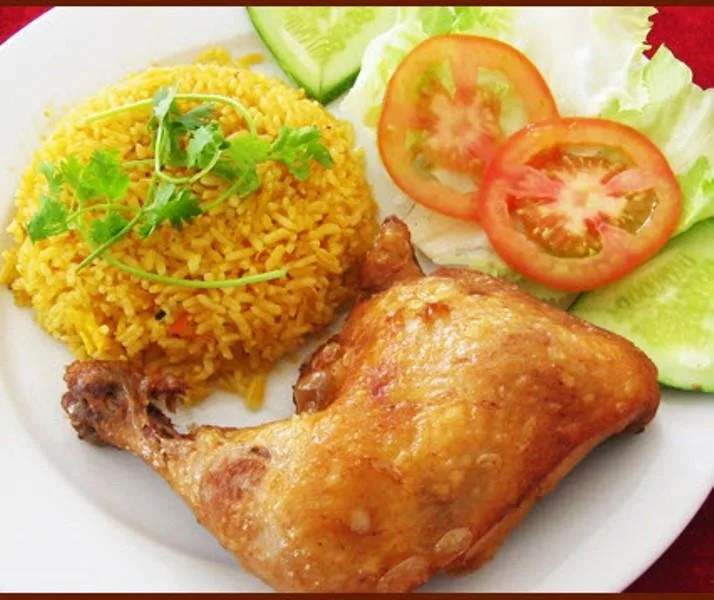 Cơm Gà Xối Mỡ Lân Hà tại Đà Lạt
