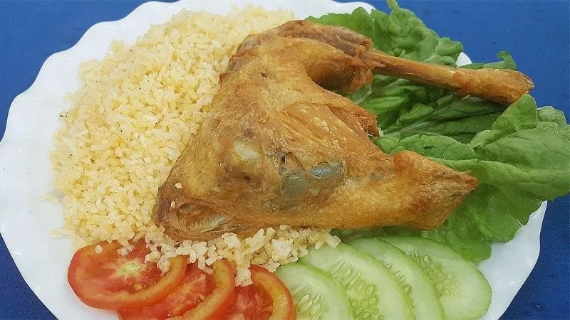Cơm Gà Xối Mỡ Vinh tại Đà Lạt
