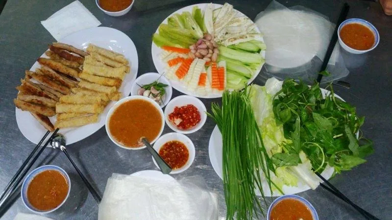 Nem nướng Cô Thu tại Đà Lạt