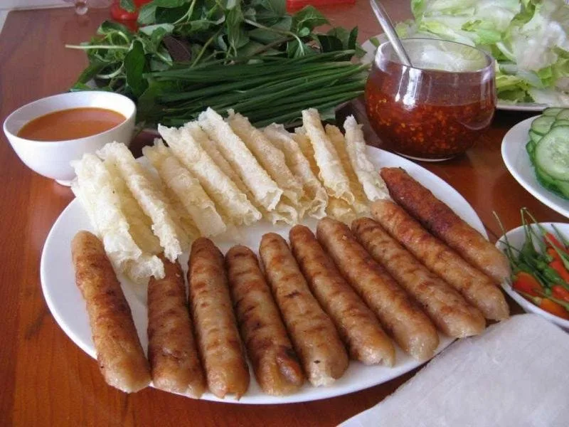 Nem nướng Bà Nghĩa tại Đà Lạt