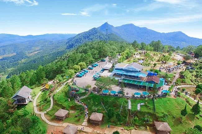 Đỉnh Langbiang tại Đà Lạt