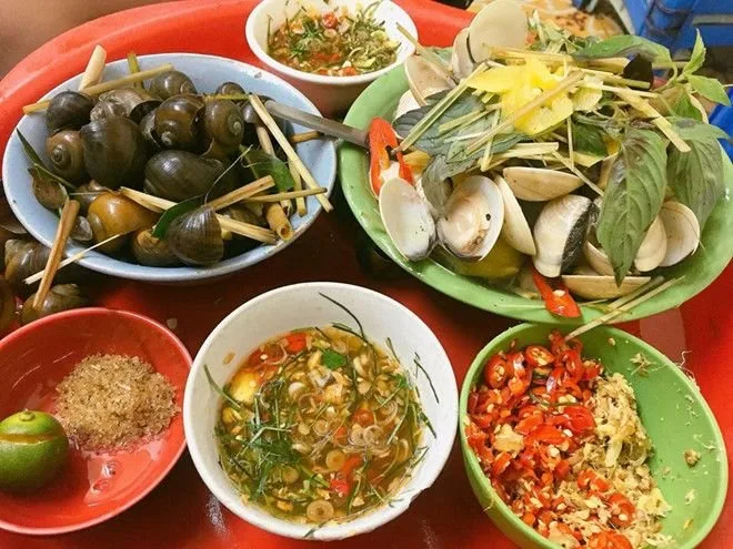 Ốc vỉa hè 20 k tại Đà Lạt