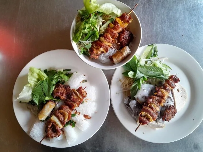 Bánh cuốn nóng Ngọc Xuân tại Đà Lạt