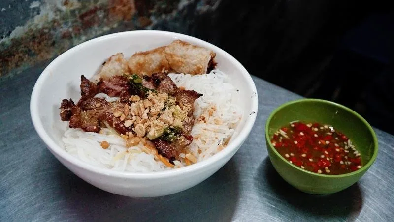 Quán Bún Thịt Nướng Lá Chuối Út Tèo tại Đà Lạt
