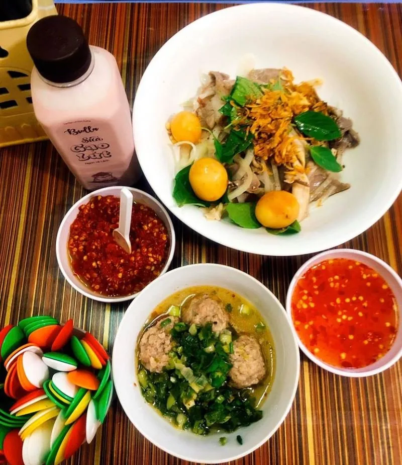 Bánh Ướt Lòng Gà Bảo Thư tại Đà Lạt